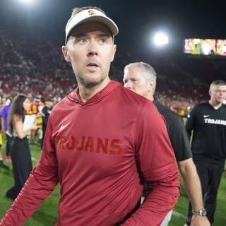 2026-09-06T045418Z_1037476182_MT1USATODAY29755669_RTRMADP_3_NCAA-FOOTBALL-FRESNO-STATE-AT-SOUTHERN-CALIFORNIA (1) (1)