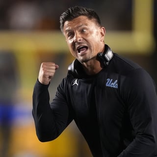 2026-09-10T075956Z_47682939_MT1USATODAY29778153_RTRMADP_3_NCAA-FOOTBALL-UCLA-AT-CALIFORNIA (1)
