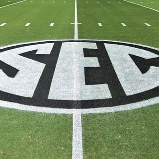 2025-10-04T212740Z_1699428068_MT1USATODAY27246603_RTRMADP_3_NCAA-FOOTBALL-MISSISSIPPI-STATE-AT-TEXAS-A-M (1)