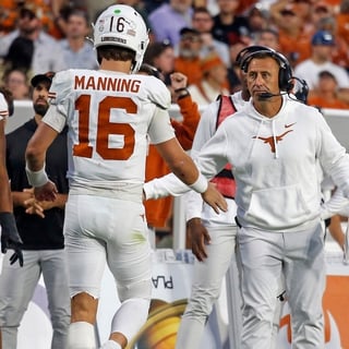 2025-10-26T004524Z_1173476409_MT1USATODAY27421114_RTRMADP_3_NCAA-FOOTBALL-TEXAS-AT-MISSISSIPPI-STATE (1)