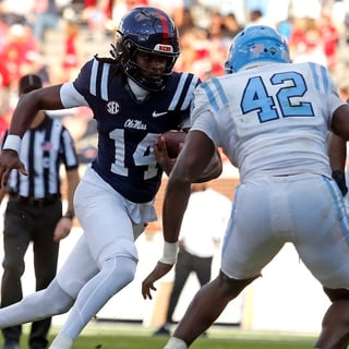 2025-11-08T213215Z_1386891591_MT1USATODAY27537394_RTRMADP_3_NCAA-FOOTBALL-THE-CITADEL-AT-MISSISSIPPI (1)