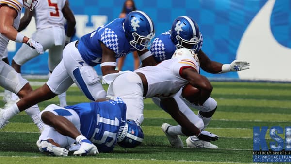 Kentucky-Defense-bring-it-South-Carolina