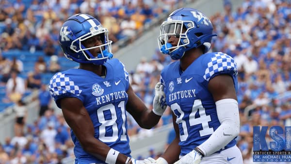 isaiah-epps-izayah-cummings-score-first-career-touchdowns-vs-chattanooga