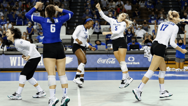 kentucky-volleyball-win-thriller-over-stanford