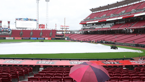 ksreds-cincinnati-reds-fall-four-games-behind-cardinals