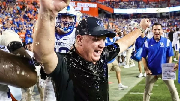 Mark Stoops gatorade bath