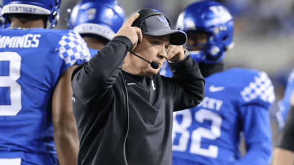mark-stoops-kentucky-football-playing-with-a-chip-on-our-shoulder