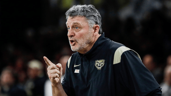 John Calipari goes way back with Oakland HC Greg Kampe He s a