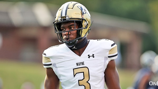 tavion-wallace-plans-take-official-visit-kentucky-after-cutting-list