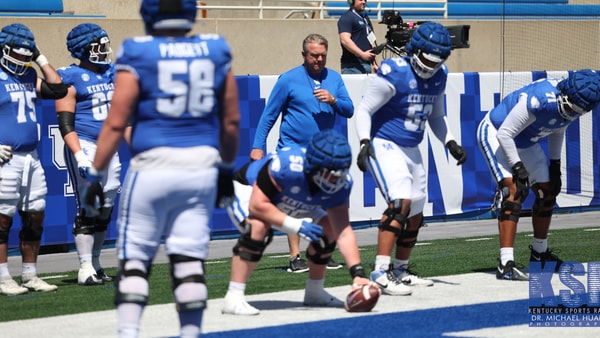 Eric Wolford and the Kentucky offensive line