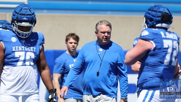 Kentucky OL coach Eric Wolford