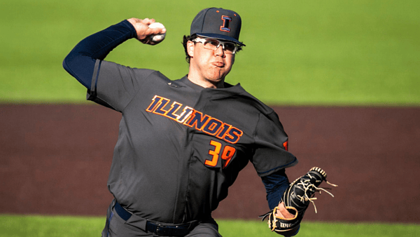 Illinois' Jack Crowder (39) delivers a pitch during a NCAA Big Ten Conference baseball game against Iowa, Saturday, April 9, 2022, at Duane Banks Field in Iowa City, Iowa. (© Joseph Cress/Iowa City Press-Citizen / USA TODAY NETWORK)