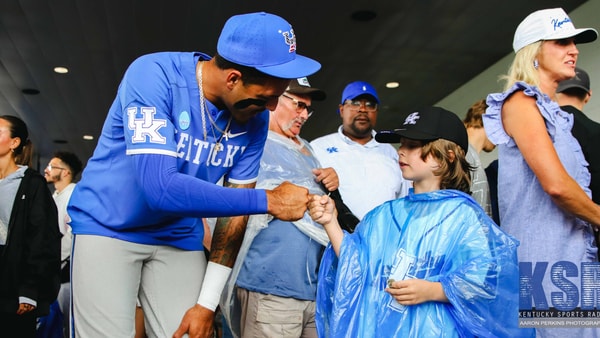 Kentucky Baseball's Devin Burkes fist-bumps a young fan - Aaron Perkins, Kentucky Sports Radio