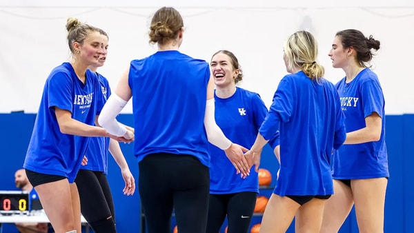 Photo of Kentucky volleyball players by Eddie Justice | UK Athletics