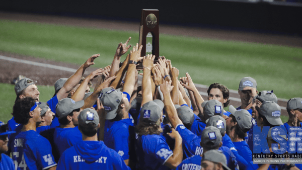 Kentucky Baseball players hold up the Super Regional trophy after beating Oregon State - Aaron Perkins, Kentucky Sports Radio