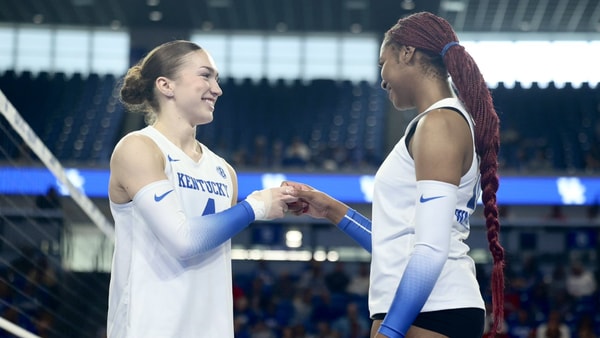 Kentucky volleyball players - UK Athletics