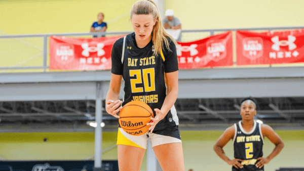 look-2025-five-star-wing-kaelyn-carroll-takes-official-visit-to-kentucky-wbb