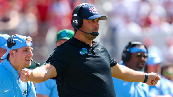Tulane head coach Jon Sumrall