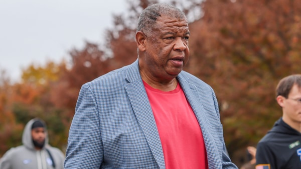 Vince Marrow during the Cat Walk ahead of Murray State game - Mont Dawson, Kentucky Sports Radio