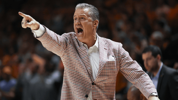 arkansas-struggled-mightedly-in-their-sec-debut