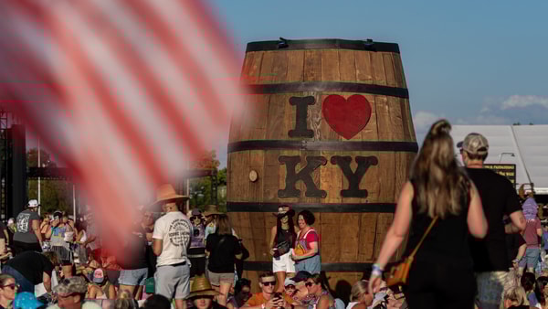Music fans at Bourbon and Beyond, © Jeff Faughender:Courier Journal : USA TODAY NETWORK via Imagn Images