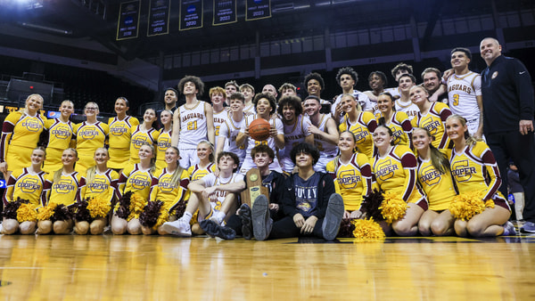 Cooper High School celebrates a ticket to the Kentucky Sweet 16, via Katie Stratman for The Enquirer : USA TODAY NETWORK via Imagn Images