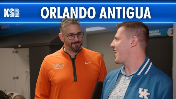 KSR interviews Illinois associate head coach Orlando Antigua