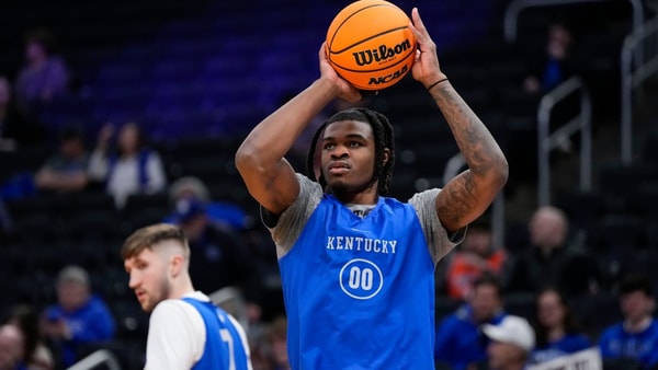 Mar 20, 2025; Milwaukee, WI, USA; Kentucky Wildcats guard Otega Oweh (0) shoots during NCAA Tournament First Round Practice at Fiserv Forum. Mandatory Credit: Jeff Hanisch-Imagn Images