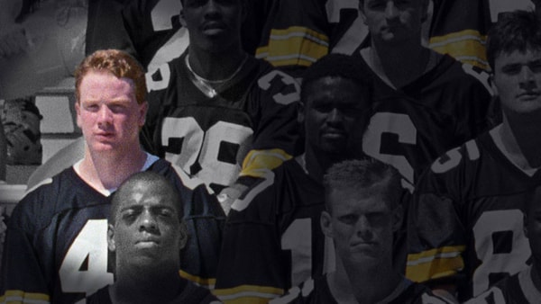 Mark Stoops during his playing days at Iowa, via Iowa Hawkeyes Athletics