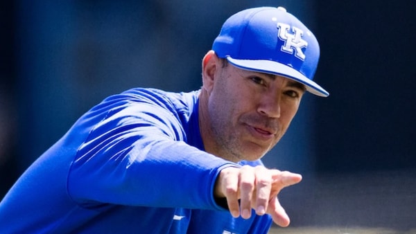 Kentucky-dominates-Clemson-clinch-spot-Regional-Final