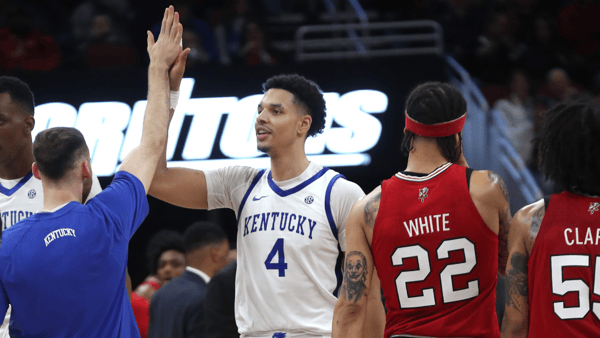 Kentucky s Tre Mitchell celebrates making a shot against Louisville Thursday evening at the KFC Yum Center. Dec. 21, 2023 | Scott Utterback/Courier Journal / USA TODAY NETWORK