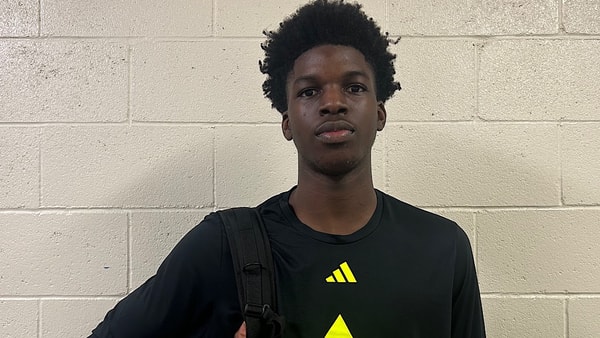 Four-star C Obinna Ekezie Jr. (photo credit - Jamie Shaw)