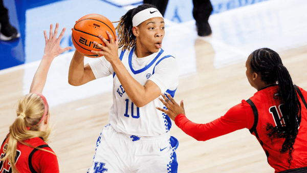 former-kentucky-guard-dazia-lawrence-signs-team-kosovo