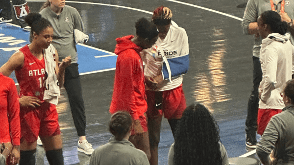 rhyne-howard-seen-in-arm-sling-following-injury-vs-new-york-liberty