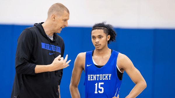 Mark Pope (left) and Jaland Lowe - Chet White, UK Athletics
