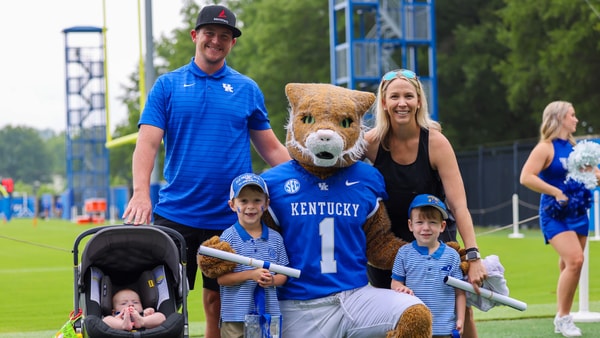 kentucky-football-fan-day-open-practice-details-announced