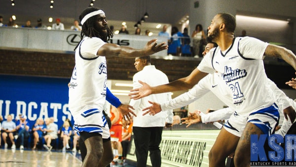 Kahlil Whitney celebrates at the TBT, Aaron Perkins, Kentucky Sports Radio