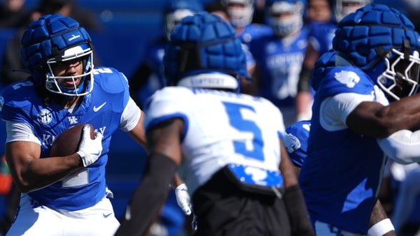kentucky-running-backs-seth-mcgowan-dante-dowdell-sec-physicality