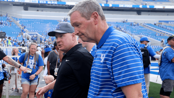 mark-stoops-shoots-down-reports-that-kentucky-football-is-being-shortchanged-with-revenue-sharing