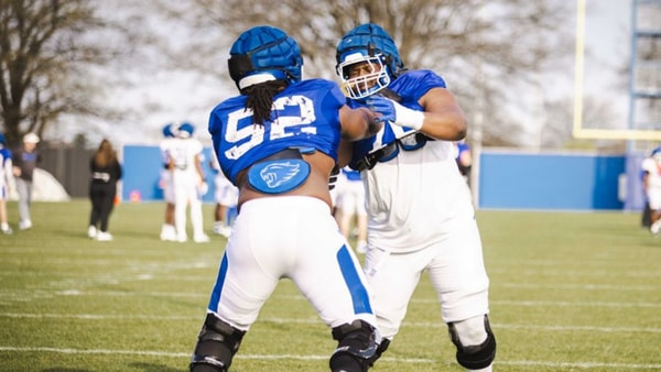 Kentucky IOL Jalen Farmer at spring practice, via Aaron Perkins, KSR