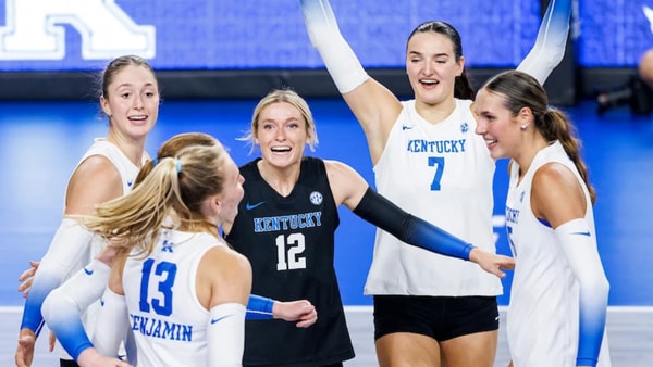 Kentucky volleyball players against Ohio State (preseason) - Eddie Justice, UK Athletics