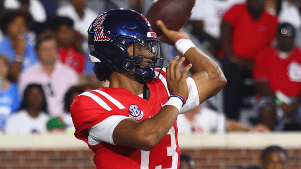 ole-miss-offense-still-humming-under-new-qb-austin-simmons-kentucky