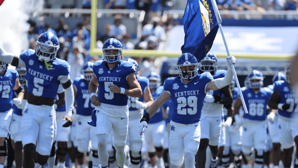 The Kentucky football team arrives at Kroger Field, via Dr. Michael Huang, KSR
