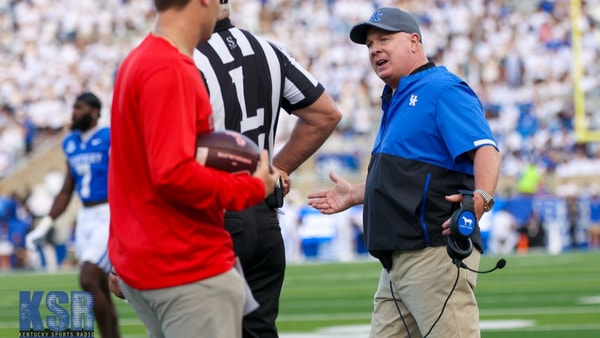 Mark Stoops pleads his case during Kentucky's loss to Ole Miss, via Mont Dawson, KSR