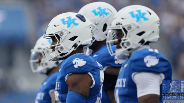 kentucky-eastern-michigan-uniform-combination-captains