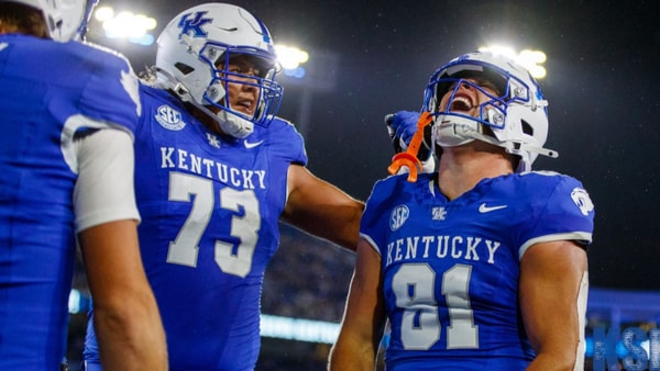 Willie Rodriguez scores his first Kentucky touchdown