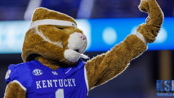 UK Football vs. Eastern Michigan at Kroger Field on Saturday, September 13, 2025 in Lexington, Kentucky. Photo by Crawford Ifland, Kentucky Sports Radio.