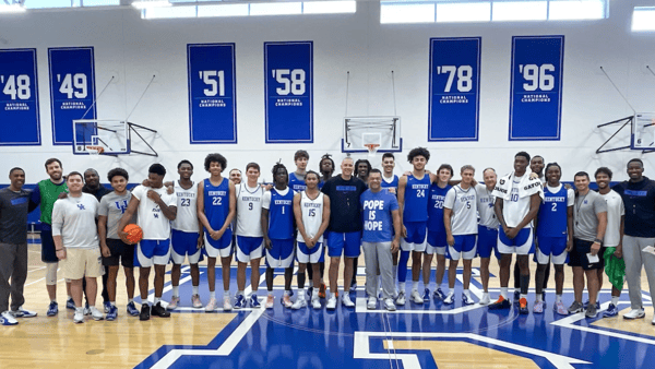 Kentucky men's basketball team picture - Camryn Williams, UK Athletics