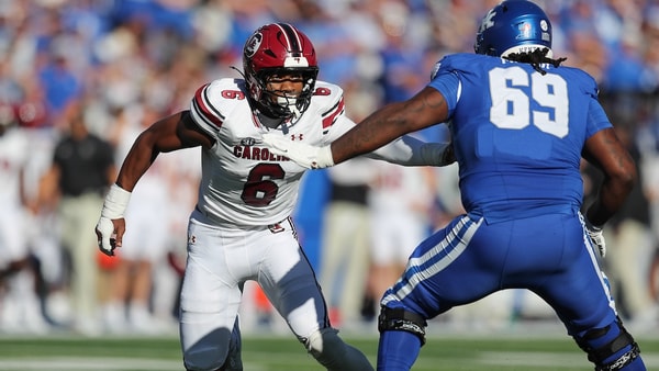 South Carolina EDGE Dylan Stewart rushes the passer against Kentucky (Photo: CJ Driggers | GamecockCentral.com)