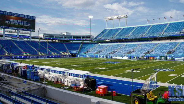 kentucky-surveying-fans-potential-kroger-field-enchancements-upgrades